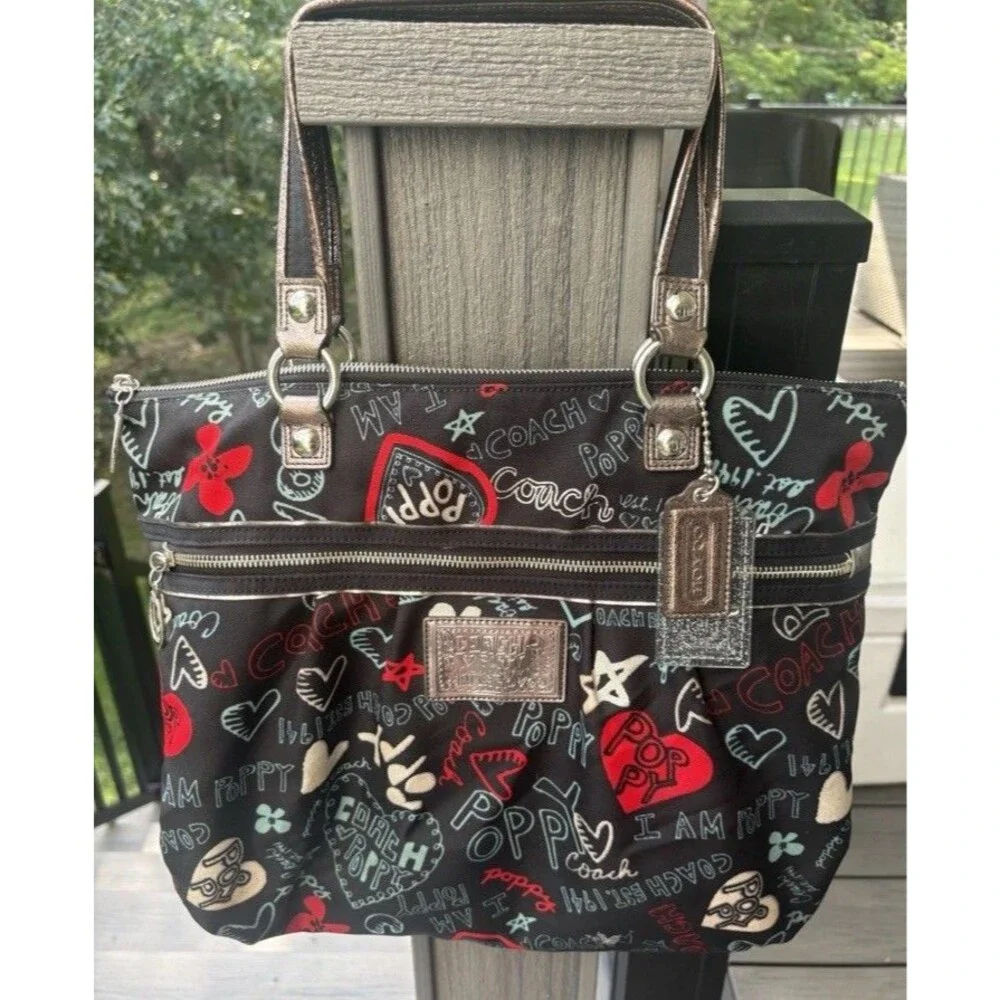 Coach Poppy G1020-16052 Large Glam Tote W Graffiti Print Tote READ